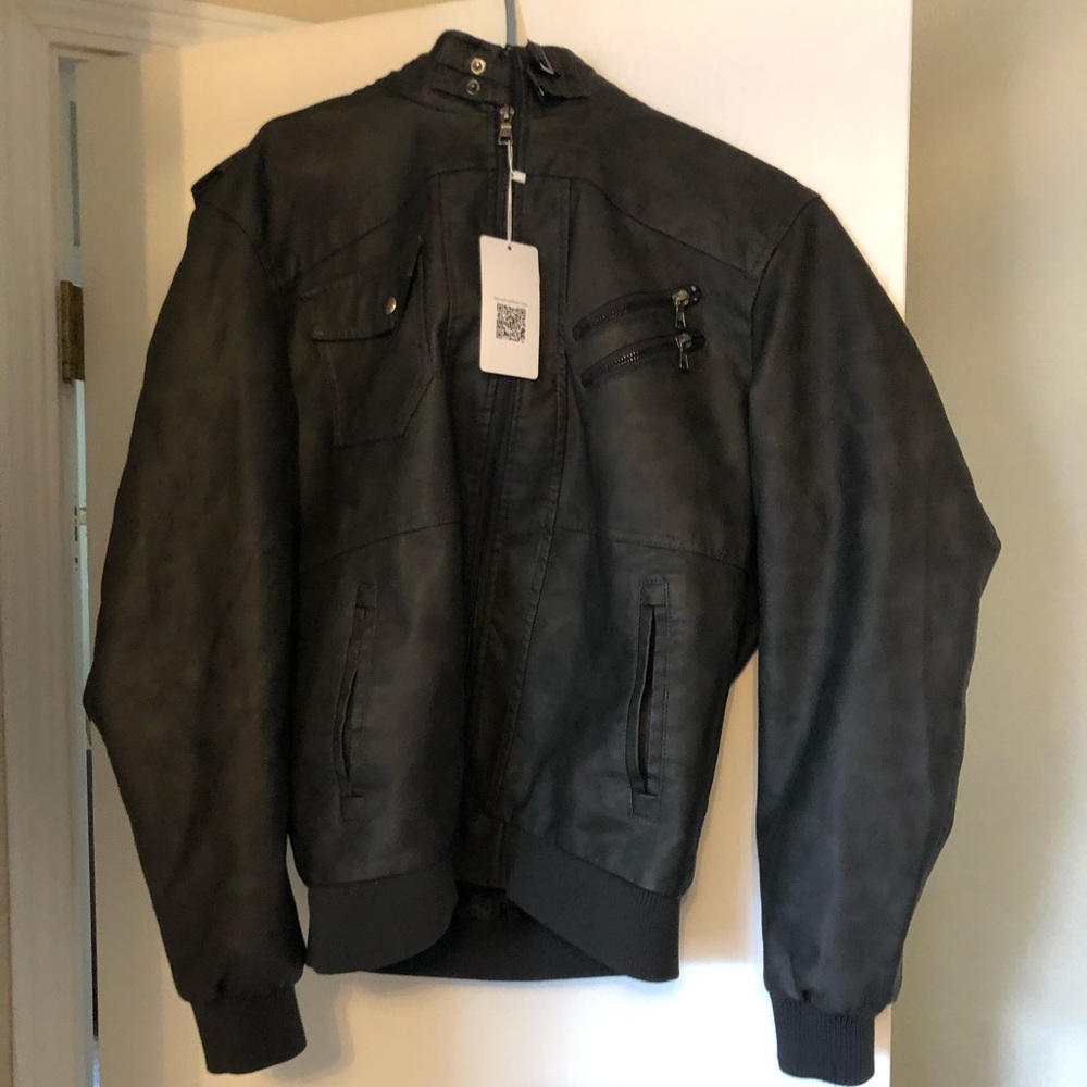 Men’s hoodie leather jacket